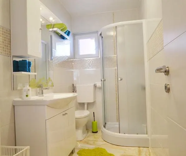 Gostinjska kuća Mb 3*